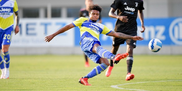 Calciomercato Juve, grandi manovre per il Pjanic bis: McKennie via?