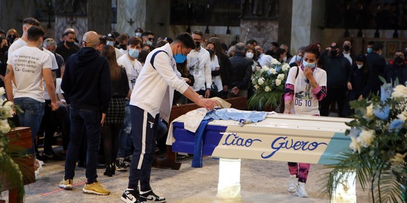 Lazio, rubati cimeli sulla tomba di Guerini: l’appello della famiglia