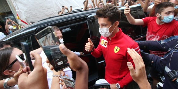 Leclerc e la gaffe del tassista che non lo aveva riconosciuto