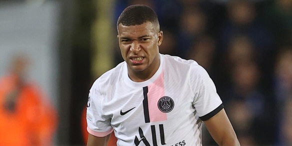 Paris Saint Germain, ansia Mbappè: "Si è slogato una caviglia"