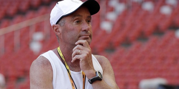 Atletica, l'allenatore Salazar squalificato 4 anni per doping