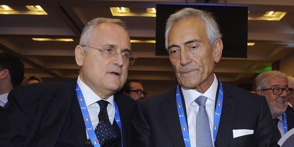 Gravina-Lotito, scintille in Consiglio: "Non puoi stare qui". Il retroscena