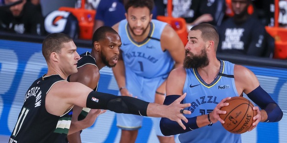 Nba, scatta l'allarme antincendio: sospesa la sfida tra Grizzlies e Bucks