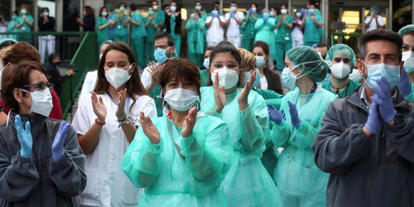 Covid, un esperto spagnolo indica la data della fine della pandemia