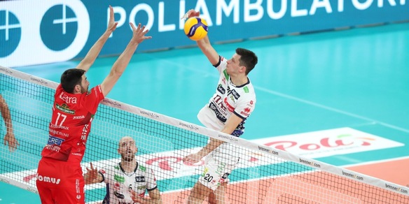 Trento vola, Civitanova affonda