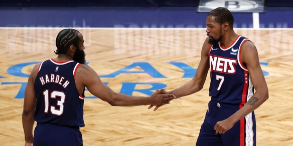 Nba, Nets inarrestabili: pokerissimo a Toronto. Golden State in vetta a Ovest