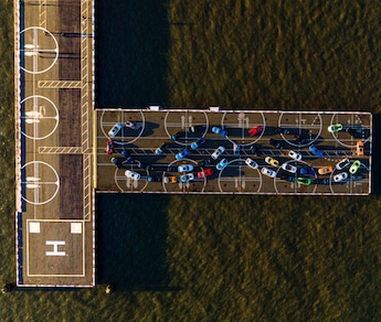 Lamborghini "Movember’", le supercar coi baffi a New York