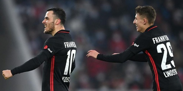 Bundesliga, il Friburgo di Grifo crolla con l'Eintracht. Kostic in gol