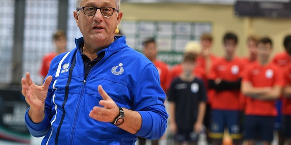 Velasco a Napoli ha tenuto a lezione 150 tecnici