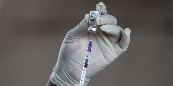 L'ad di Pfizer: "Terza dose? Serviranno richiami per diversi anni"