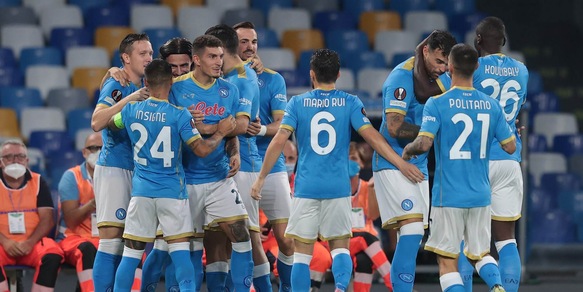 Napoli, per Torino e Bologna maglia in stile Halloween