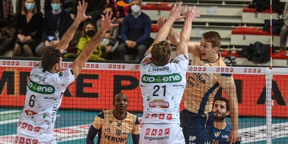 L'ultima di andata si apre con Padova-Modena