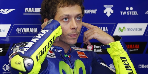 MotoGp Yamaha, Rossi: «Obiettivo podio davanti a Lorenzo»