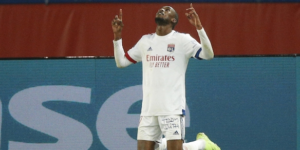 Ligue 1, il Lione di Garcia serve la manita: Lilla e Psg restano a +2