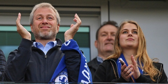 Chelsea, spese folli per Abramovich: "175 milioni di euro per il mercato"