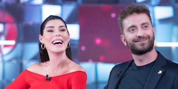 Bianca Atzei incinta, svelato il sesso del bebè in tv. E sul matrimonio...