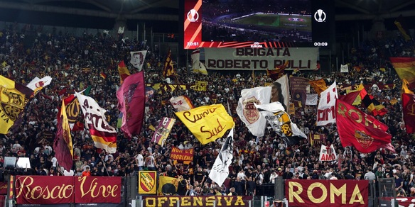 No ai cori razzisti: scegliete chi volete, ma cantate altro