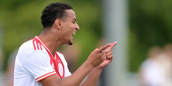 Juve, l'Ajax rispedisce al mittente Ihattaren: tornerà già a gennaio