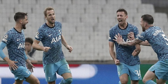 Champions League, il Tottenham di Conte vola agli ottavi: Simeone fuori dall'Europa