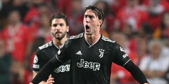 Juve, Vlahovic carico: vince il premio dei tifosi e punta l'Inter