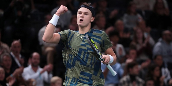 Rune, trionfo a Parigi-Bercy! Djokovic ko in tre set