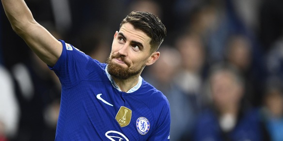 "La Juve piomba su Jorginho, è sfida al Barcellona"