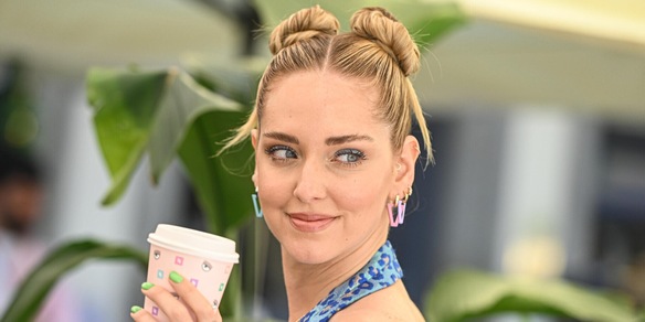 Chiara Ferragni al museo con i figli: porte chiuse al pubblico, mamme fuori protestano