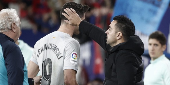 Lewandowski spiega il gesto prima dell'espulsione: "Ce l'avevo con Xavi"