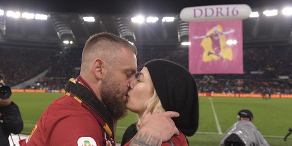 Sarah Felberbaum racconta De Rossi: "Quella volta che al ristorante..."