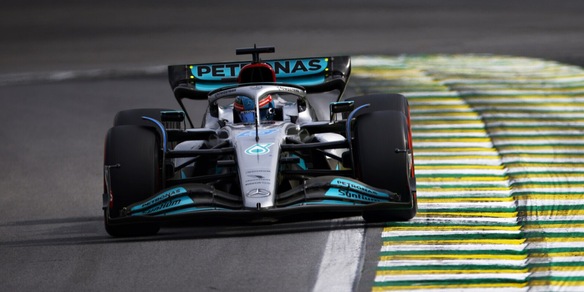 F1, GP Brasile: Russell vince davanti a Hamilton e Sainz. 4° Leclerc