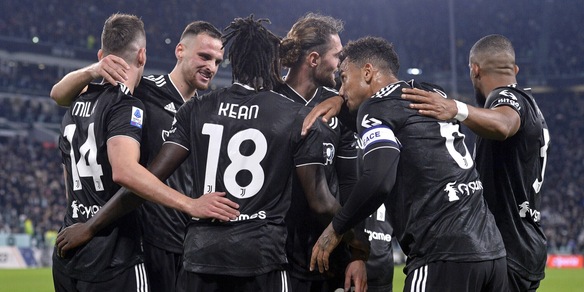 Juve-Lazio 3-0 diretta: doppio Kean e Milik, Allegri scavalca Sarri