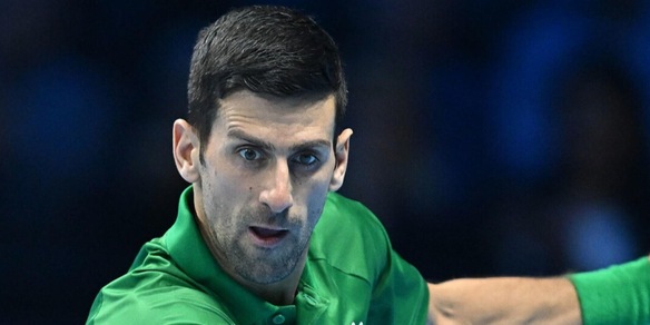 Atp Finals, Djokovic chiude il girone con un'altra vittoria: battuto Medvedev