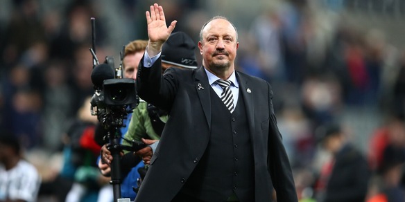 Benitez: “Scudetto al Napoli e tocco ferro”