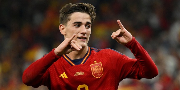 Solo Pelé e Rosas più precoci di Gavi