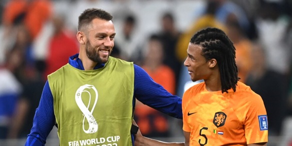 De Vrij in panca, il futuro all’Inter resta un rebus