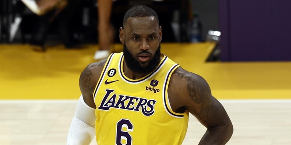 Nba, Lebron James torna e rilancia i Lakers. Si rivede Banchero