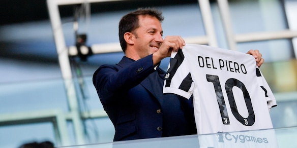 Dimissioni CdA Juve, sui social: "Del Piero al posto di Agnelli"