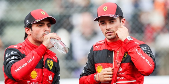 Ferrari: i messaggi di Leclerc e Sainz dopo le dimissioni di Binotto