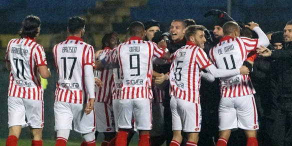 Serie C, il Vicenza di Modesto non si ferma più. Arzignano-Pro Vercelli 1-1