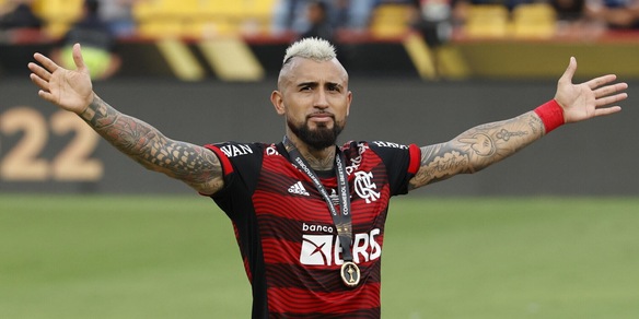 Vidal smentisce il ritiro e svela il proprio doppio, sorprendente obiettivo