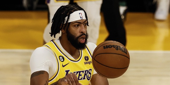 Nba, Davis infermabile: trascina i Lakers con 55 punti