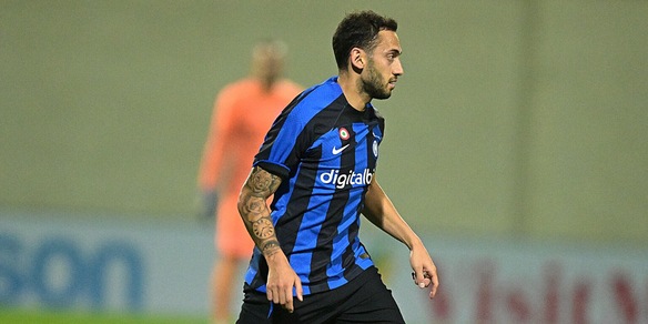 Inter, Çalhanoglu mette il Napoli nel mirino: "Gara da vincere"