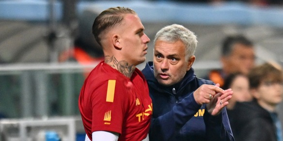 Roma, Karsdorp contro Mourinho: riconciliazione difficile, divorzio vicino