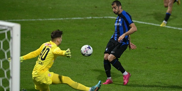 Mkhitaryan ne ha per tutti: “Lukaku fortissimo, Dzeko resti all'Inter”