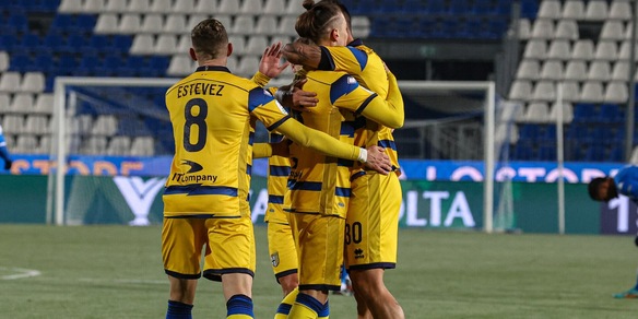 Serie B, Brescia-Parma 0-2: Pecchia esulta con Man e Bonny
