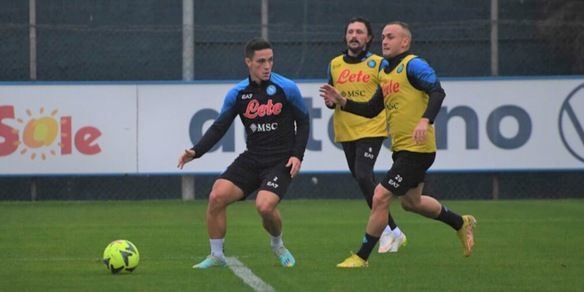 Napoli: lavoro tattico, circuito di forza e partitella