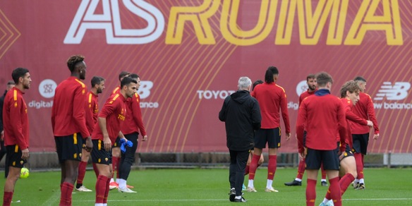 Roma, col Cadice un minuto di silenzio per Mihajlovic