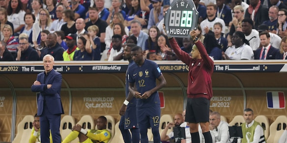 La Francia come la Roma: fa sette cambi ma stavolta è consentito. Ecco la spiegazione