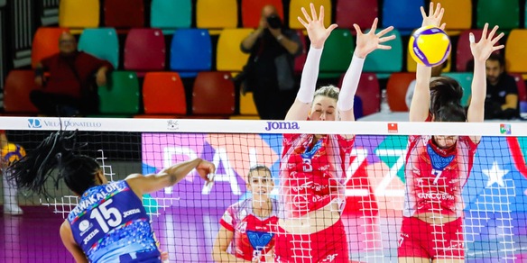 Vittorie esterne per Scandicci e Milano