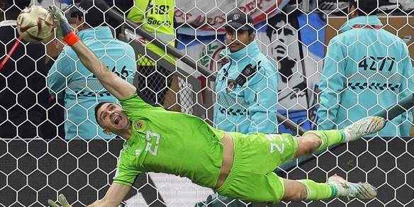 I giochi mentali di Dibu Martinez in finale: come ha distrutto gli avversari durante i rigori